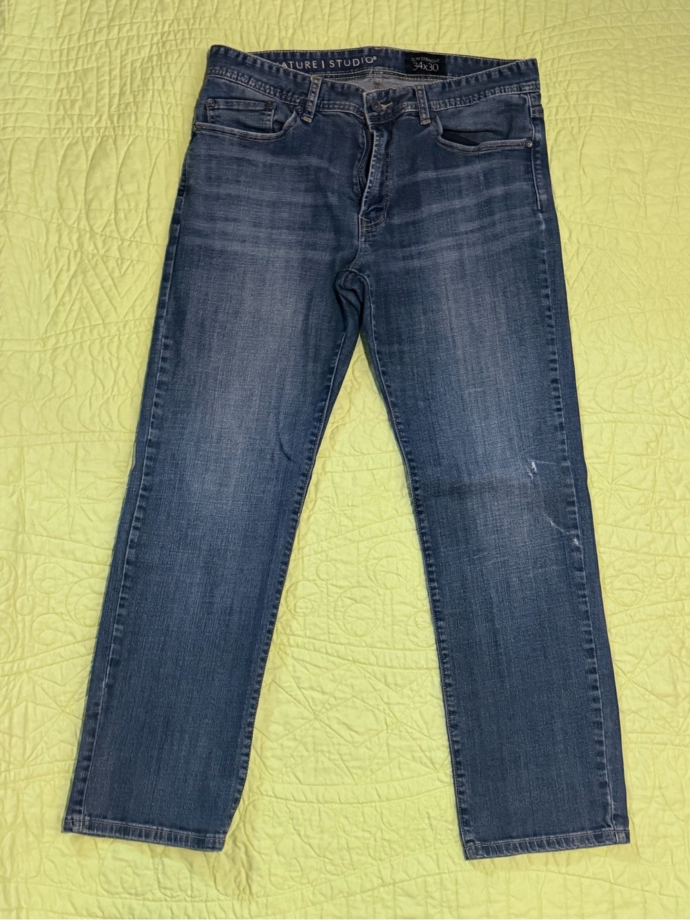 Signature Studio Men's Medium Blue Straight Jeans